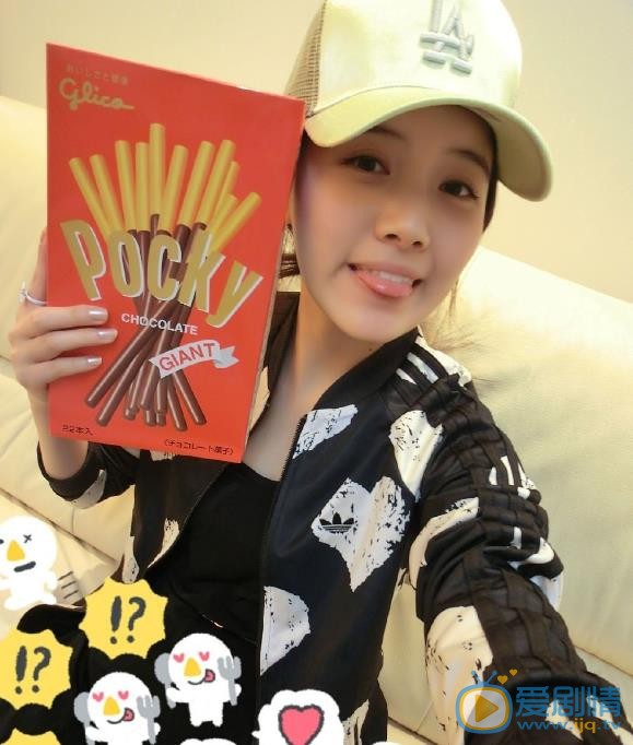 冯丽丽卖萌照 冯丽丽高清写真_冯丽丽高清剧照