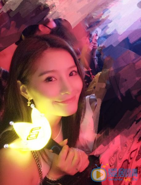 易易紫生活照 易易紫高清写真_易易紫高清剧照