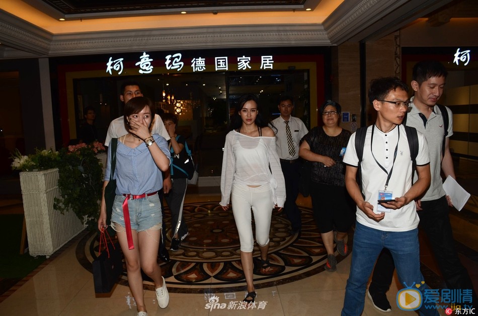 母其弥雅活动照 母其弥雅高清写真_母其弥雅高清剧照