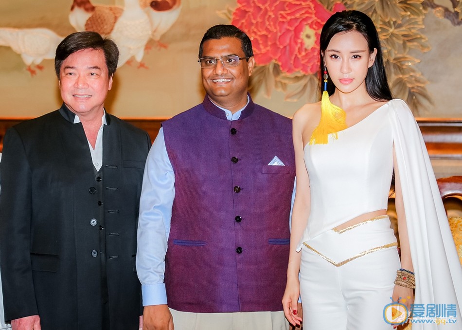 母其弥雅活动照 母其弥雅高清写真_母其弥雅高清剧照