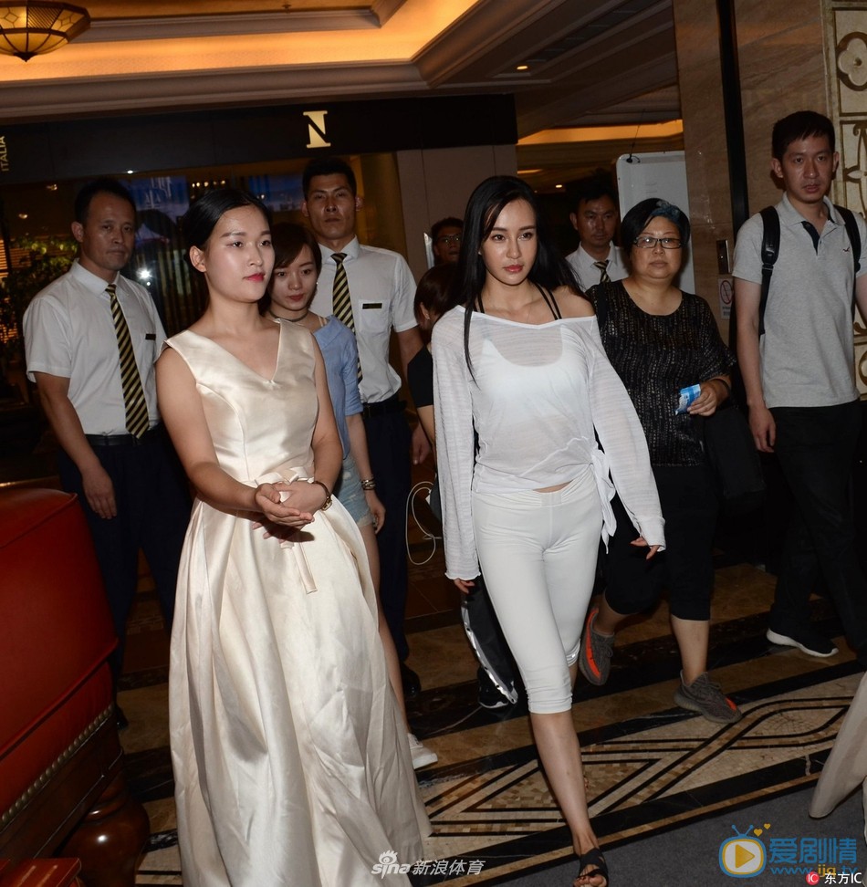 母其弥雅活动照 母其弥雅高清写真_母其弥雅高清剧照