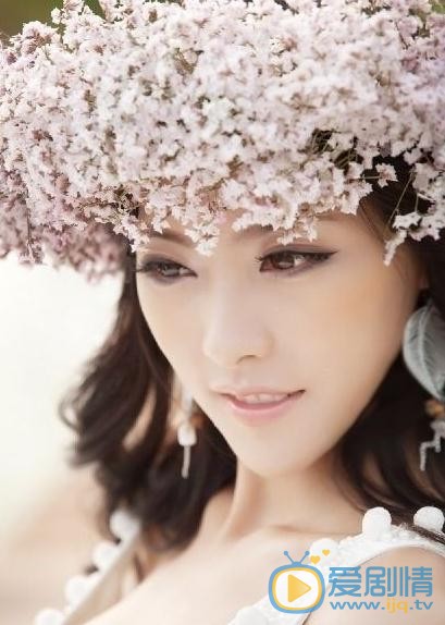 王君瑜白色写真 王君瑜高清写真_王君瑜高清剧照