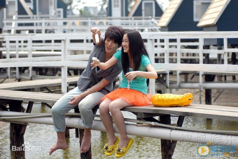刘美含《夏日甜心》剧照 刘美含高清写真_刘美含高清剧照