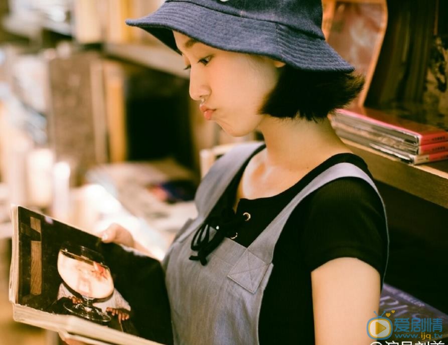 刘美含街拍大片 刘美含高清写真_刘美含高清剧照