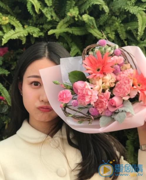 蒋林伶街拍写真 蒋林伶高清写真_蒋林伶高清剧照