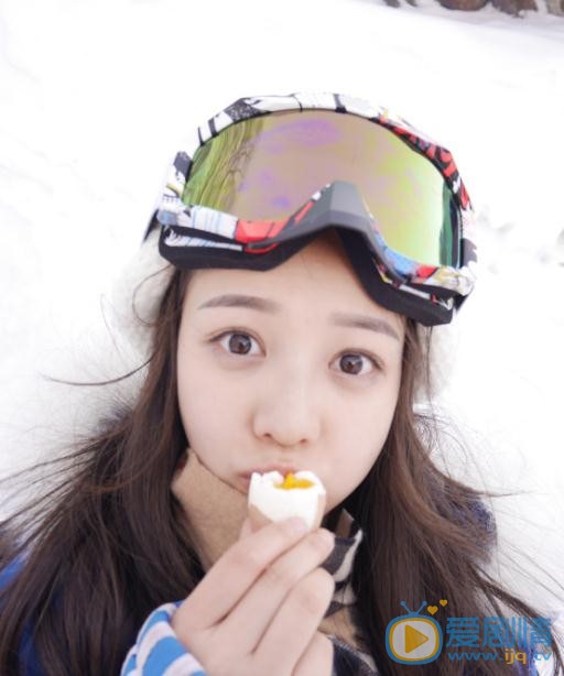 蒋林伶雪地照 蒋林伶高清写真_蒋林伶高清剧照