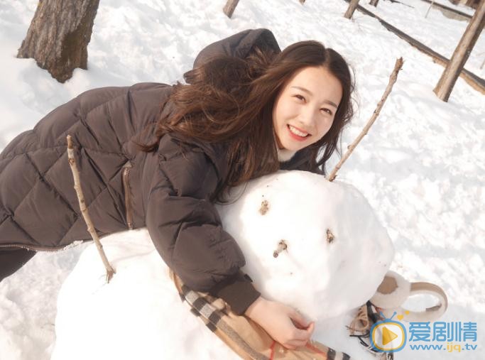 蒋林伶雪地照 蒋林伶高清写真_蒋林伶高清剧照