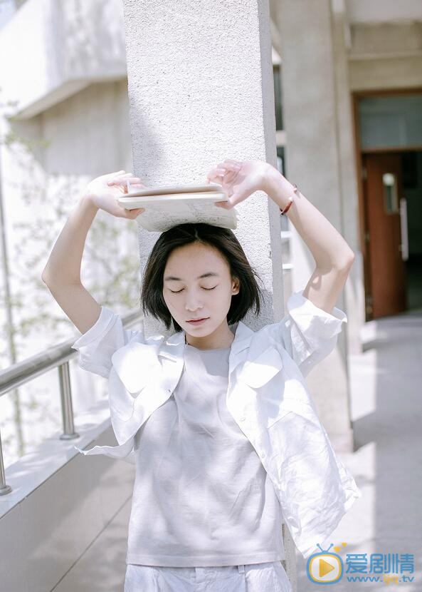 吴雅君文艺写真 吴雅君高清写真_吴雅君高清剧照