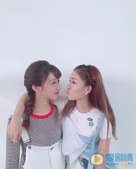 傅姝阳与人合照 傅姝阳高清写真_傅姝阳高清剧照