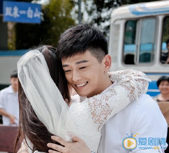 李德龙《幸福照相馆》剧照 李德龙高清写真_李德龙高清剧照