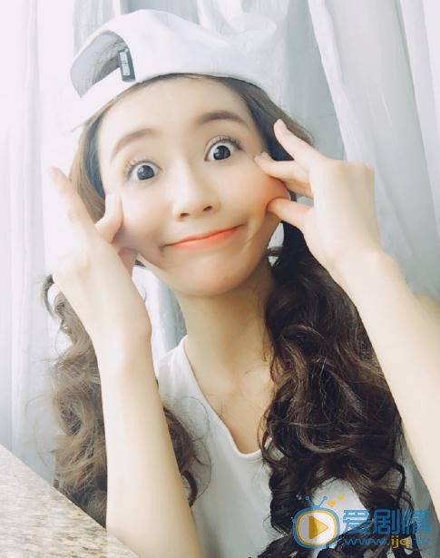 刘倩妤卖萌照 刘倩妤高清写真_刘倩妤高清剧照
