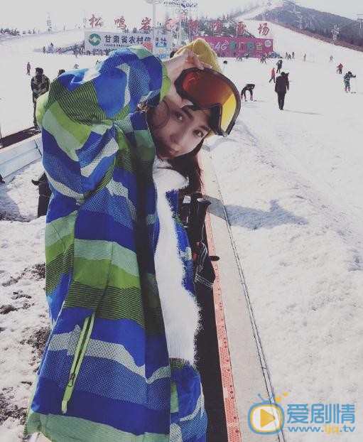 刘倩妤雪地照 刘倩妤高清写真_刘倩妤高清剧照