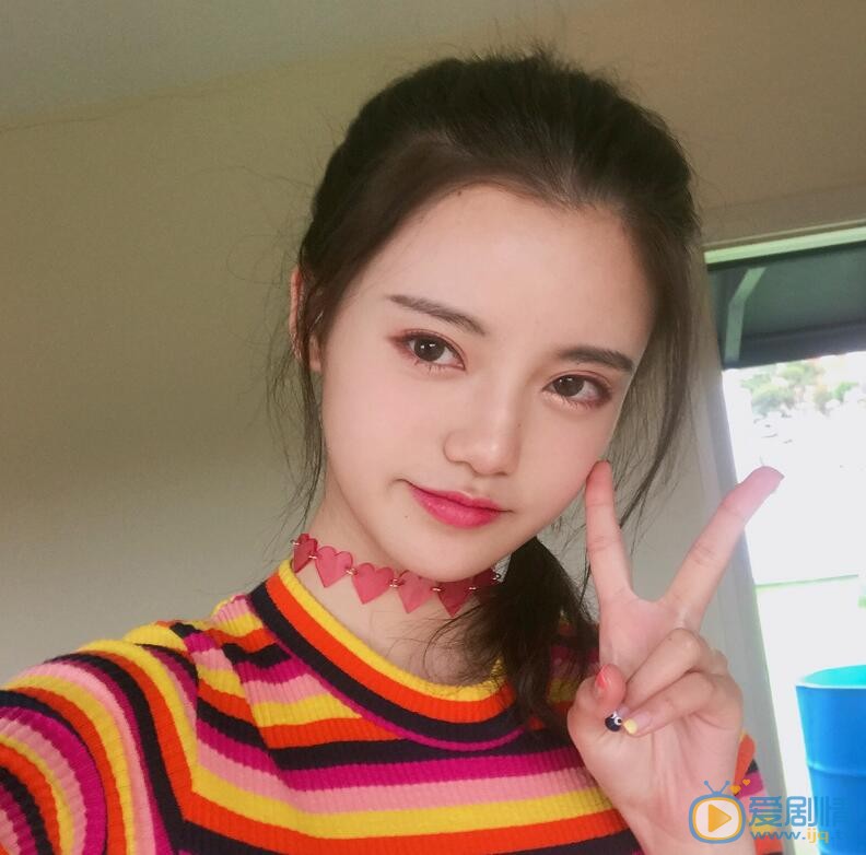 孙珍妮卖萌照 孙珍妮高清写真_孙珍妮高清剧照