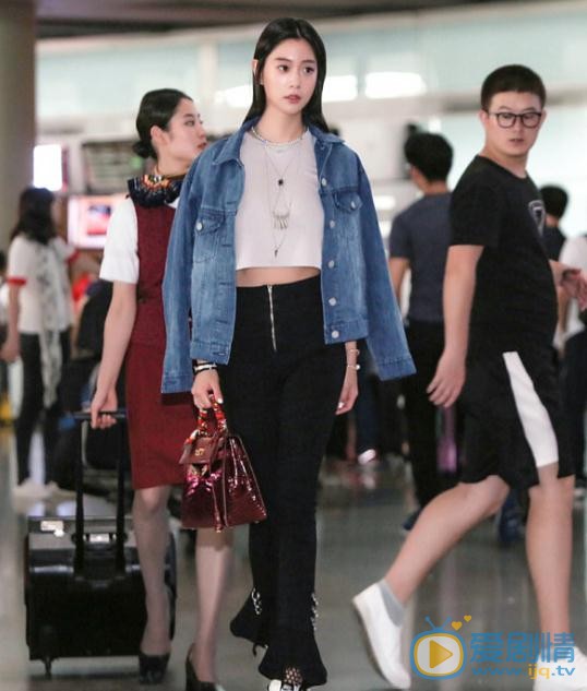 李成敏机场照 李成敏高清写真_李成敏高清剧照