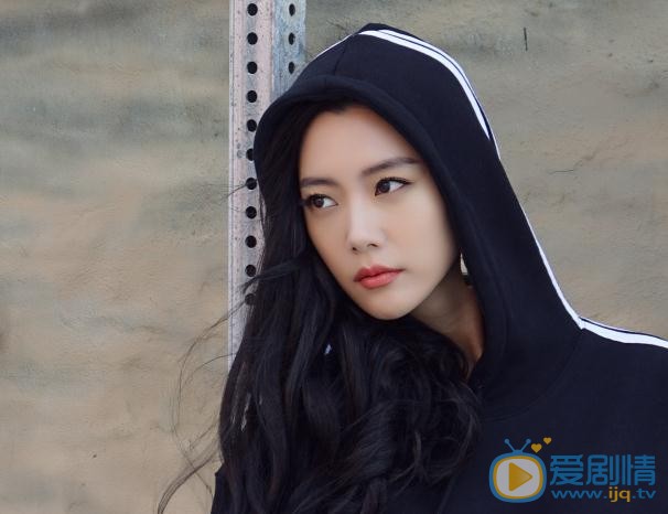 李成敏街拍写真 李成敏高清写真_李成敏高清剧照