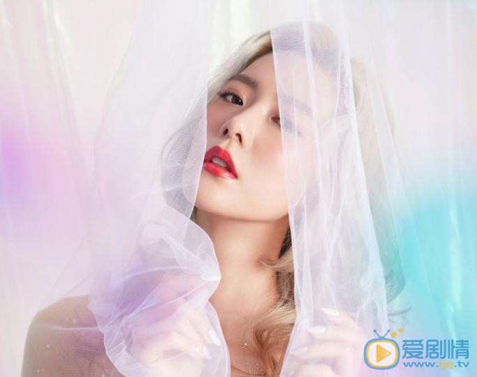 李成敏街拍写真 李成敏高清写真_李成敏高清剧照