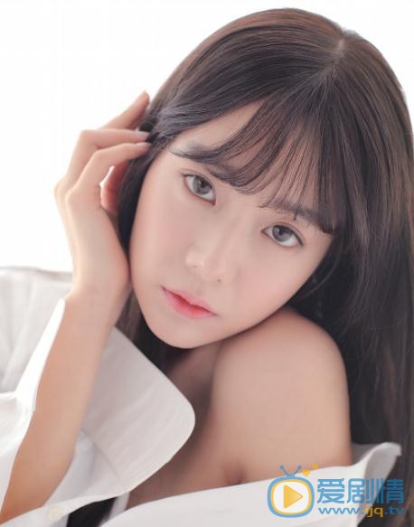 李成敏白色写真 李成敏高清写真_李成敏高清剧照