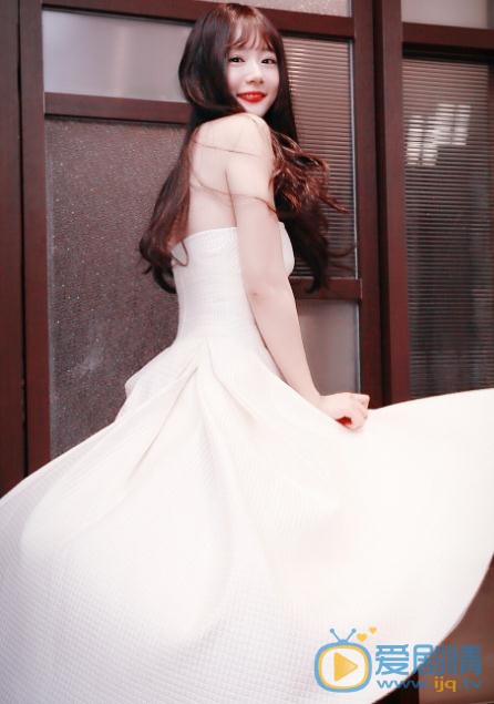 李成敏活动照 李成敏高清写真_李成敏高清剧照