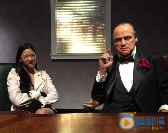 李成敏蜡像合照 李成敏高清写真_李成敏高清剧照