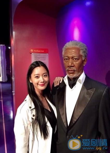 李成敏蜡像合照 李成敏高清写真_李成敏高清剧照