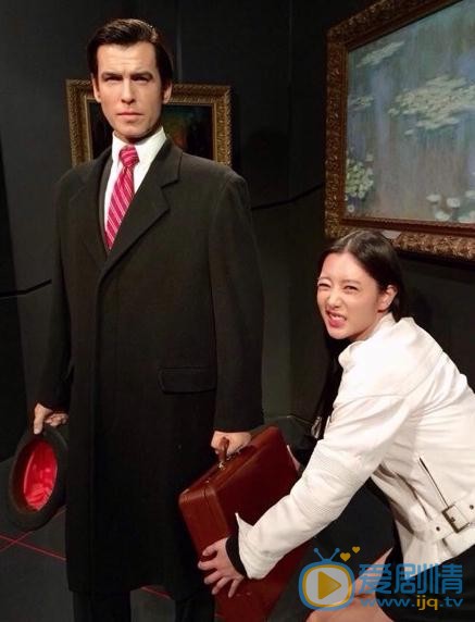 李成敏蜡像合照 李成敏高清写真_李成敏高清剧照