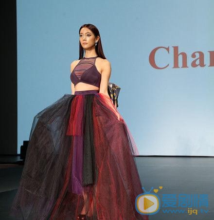 李成敏T台照 李成敏高清写真_李成敏高清剧照
