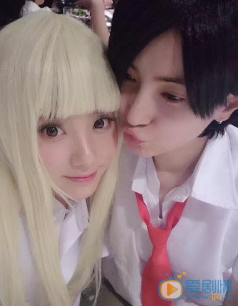 李媛与人合照 李媛高清写真_李媛高清剧照