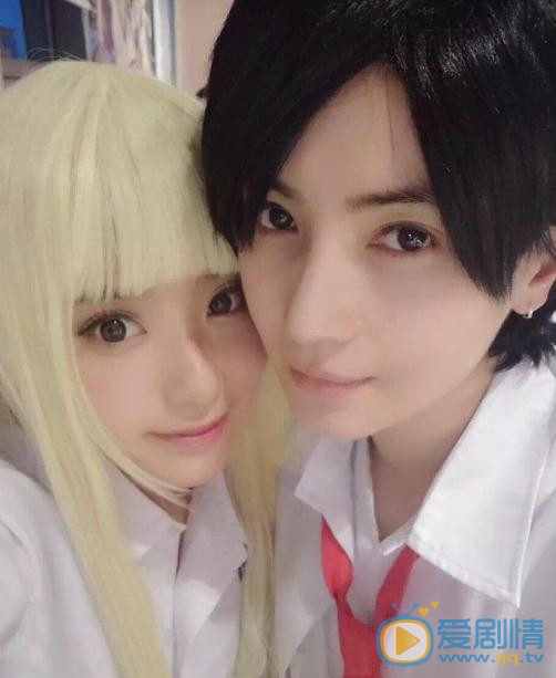 李媛与人合照 李媛高清写真_李媛高清剧照