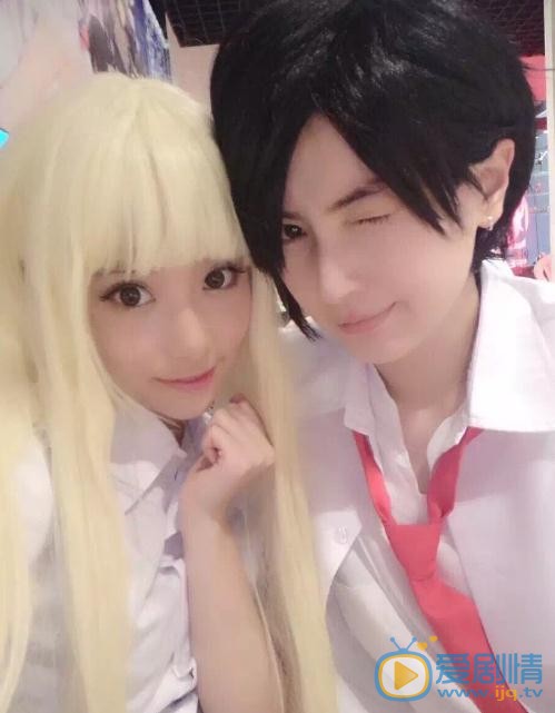 李媛与人合照 李媛高清写真_李媛高清剧照