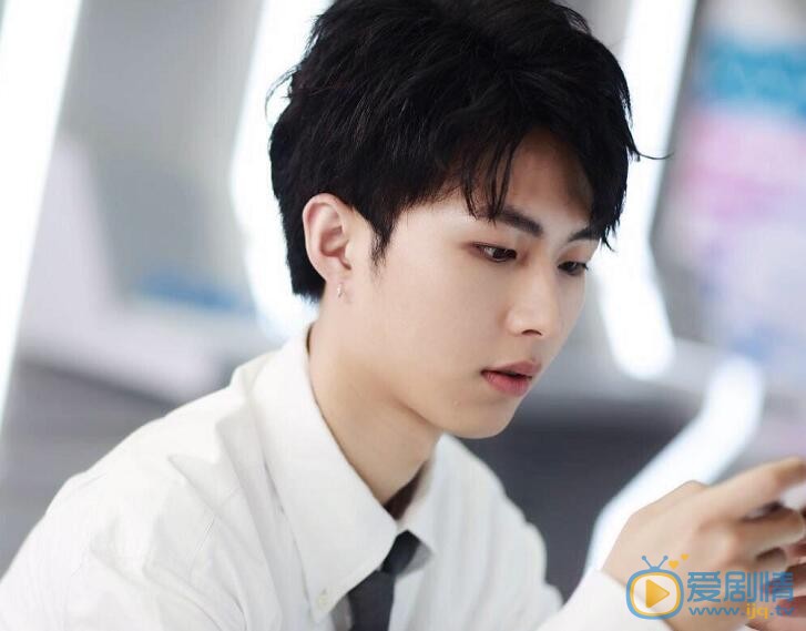 李歌洋写真 李歌洋高清写真_李歌洋高清剧照