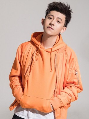 杨天琪