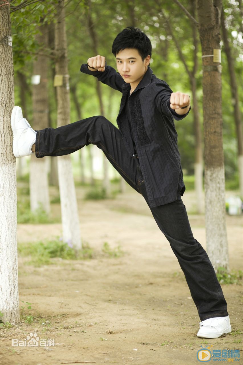 王浩男早期写真 王浩男高清写真_王浩男高清剧照