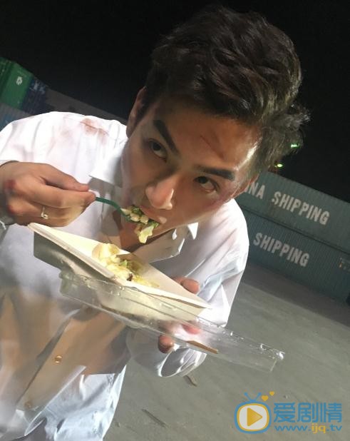 邱赫南片场照 邱赫南高清写真_邱赫南高清剧照