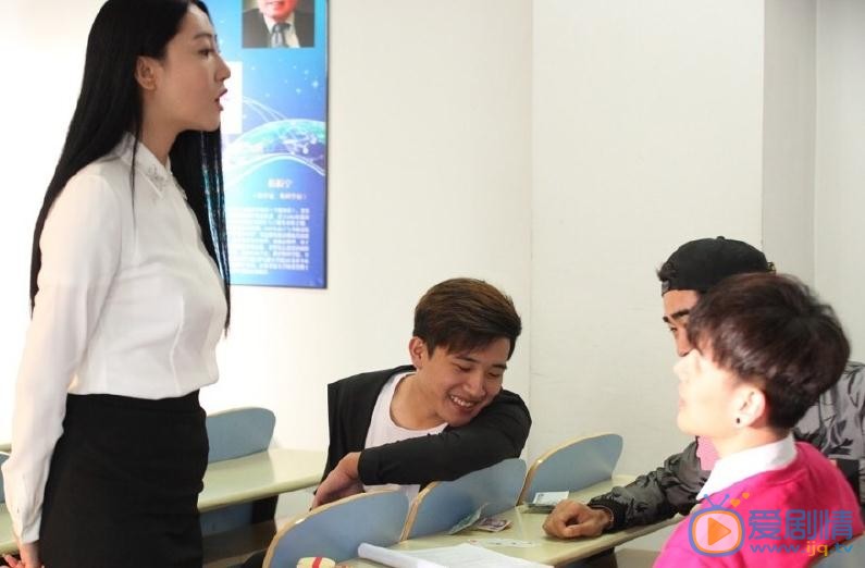 邱赫南片场照 邱赫南高清写真_邱赫南高清剧照