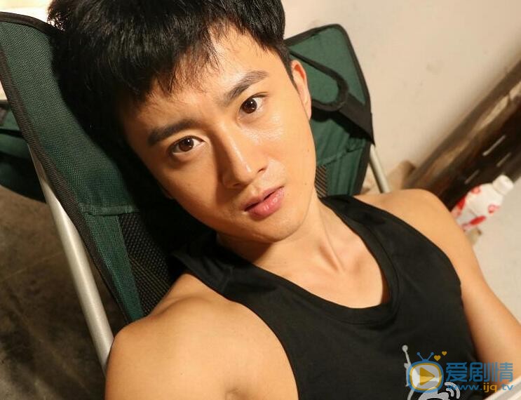 朱晓鹏生活照 朱晓鹏高清写真_朱晓鹏高清剧照