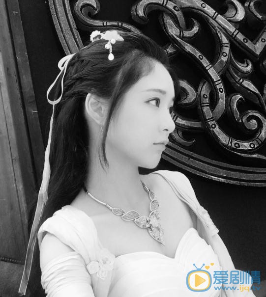 石雪婧与人合照 石雪婧高清写真_石雪婧高清剧照