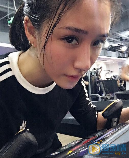 朱庭辰健身照 朱庭辰高清写真_朱庭辰高清剧照