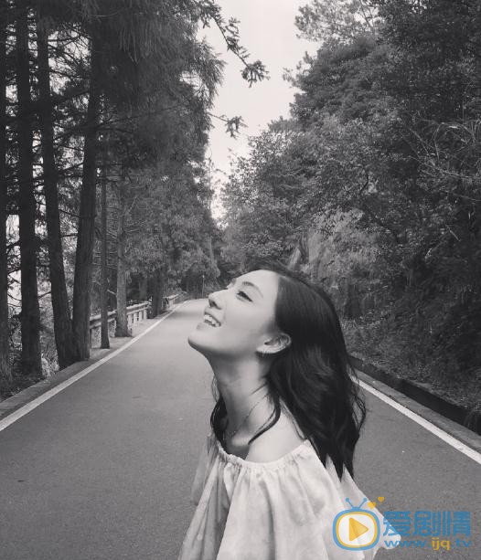朱庭辰街拍写真 朱庭辰高清写真_朱庭辰高清剧照