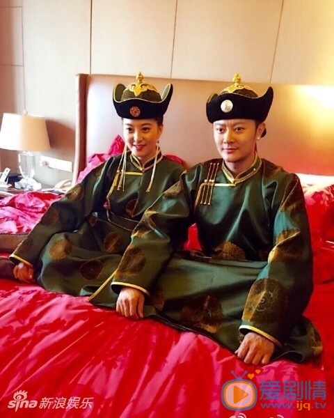 印小天和哈琳娜结婚照 印小天高清写真_印小天高清剧照