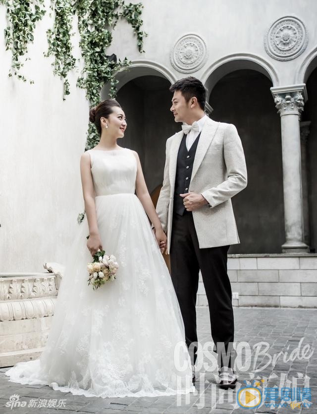 印小天和哈琳娜结婚照 印小天高清写真_印小天高清剧照