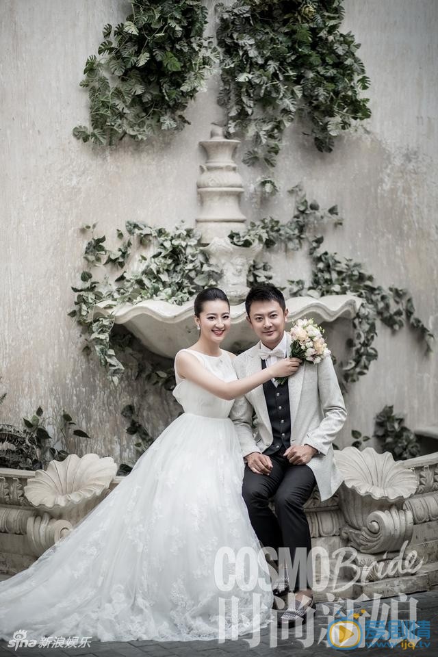 印小天和哈琳娜结婚照 印小天高清写真_印小天高清剧照