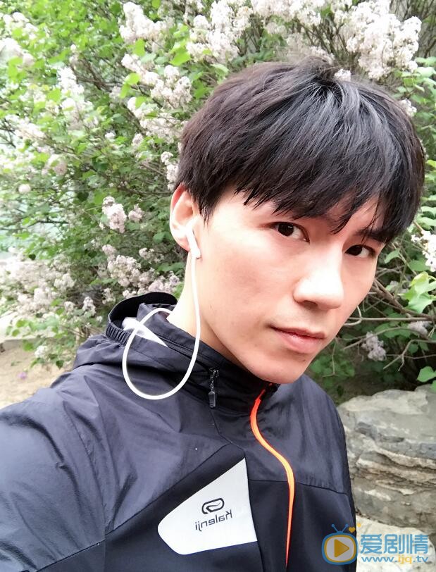 王修泽生活照 王修泽高清写真_王修泽高清剧照