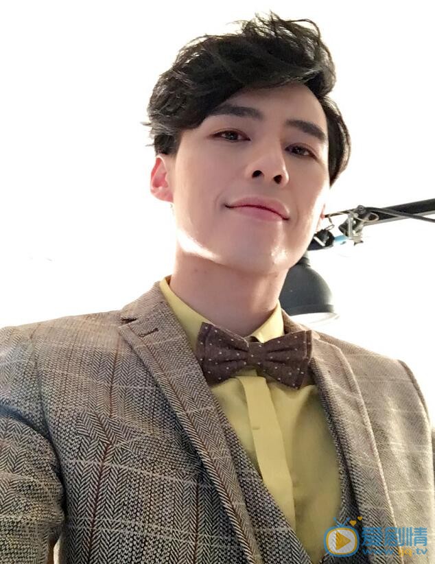 王修泽生活照 王修泽高清写真_王修泽高清剧照