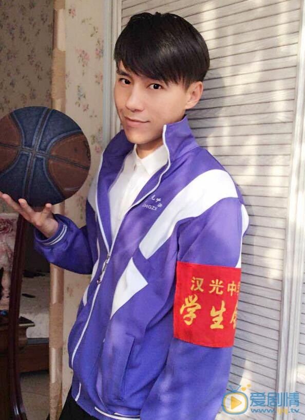 王修泽生活照 王修泽高清写真_王修泽高清剧照