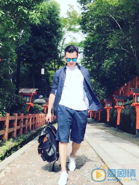 张戈生活照 张戈高清写真_张戈高清剧照