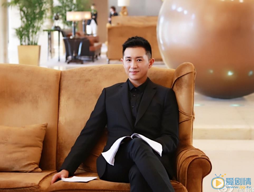 郑晓东绅士写真 郑晓东高清写真_郑晓东高清剧照