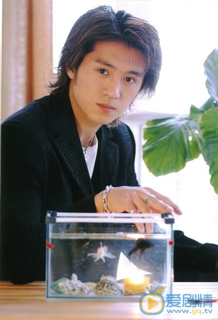 郑晓东青涩写真 郑晓东高清写真_郑晓东高清剧照