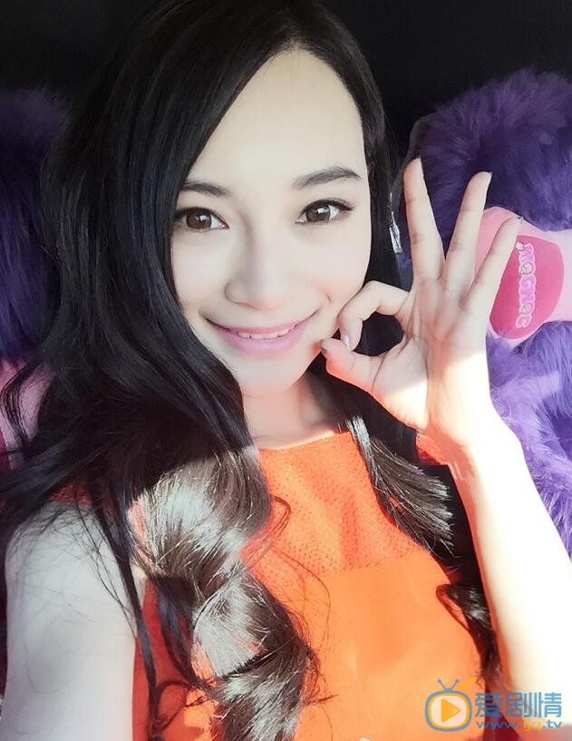 苏拉文雅生活照 苏拉文雅高清写真_苏拉文雅高清剧照
