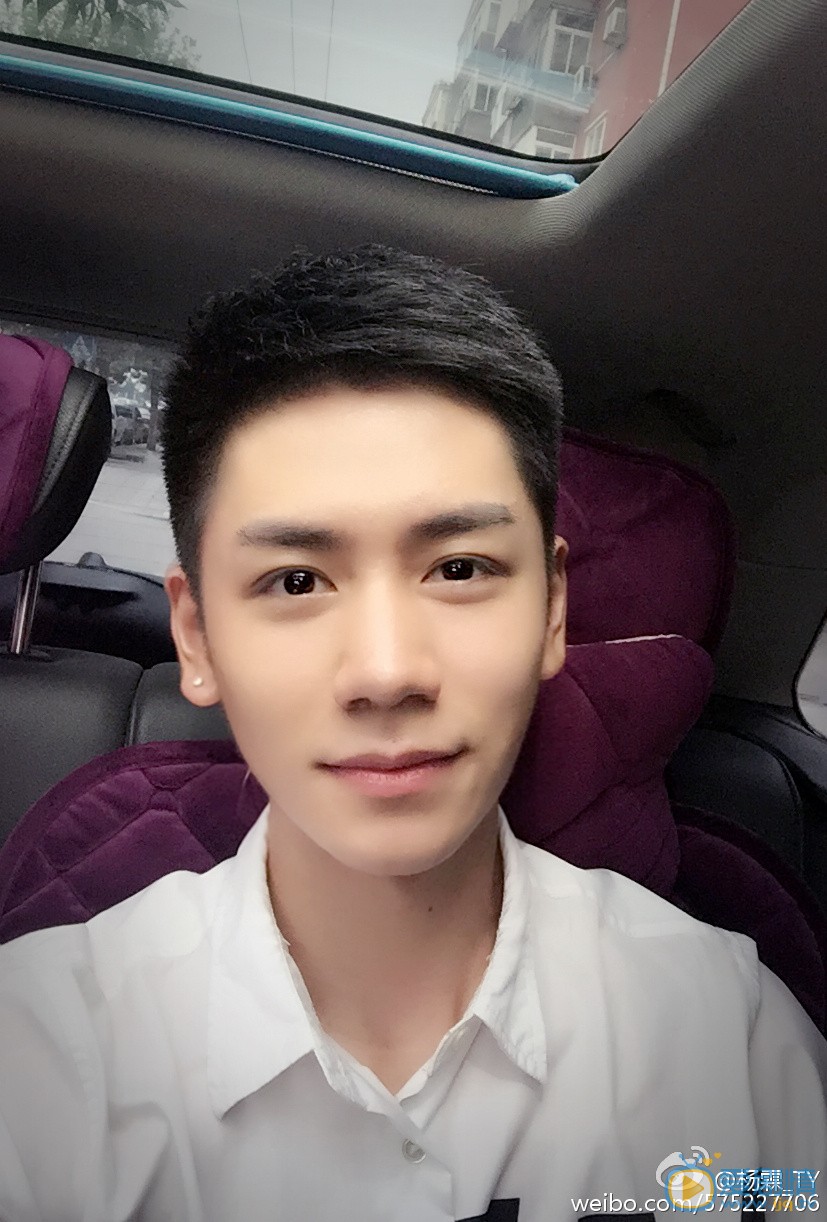 杨霖生活照 杨霖高清写真_杨霖高清剧照