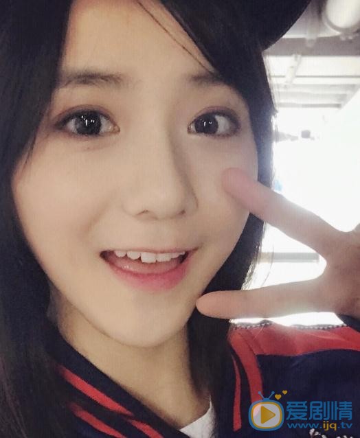 伍宇辰柠生活照 伍宇辰柠高清写真_伍宇辰柠高清剧照